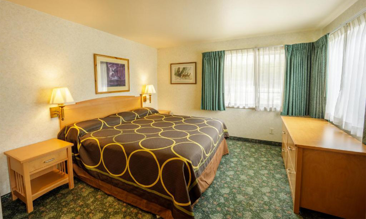   Guest Rooms at Summit Inn 